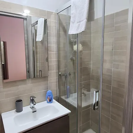 Vibes - 6 En-suite Daire *