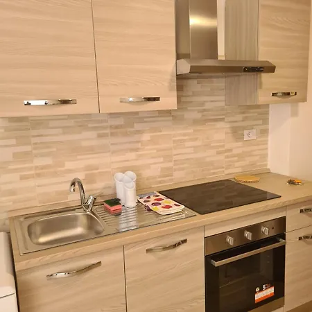 Vibes - 6 En-suite *