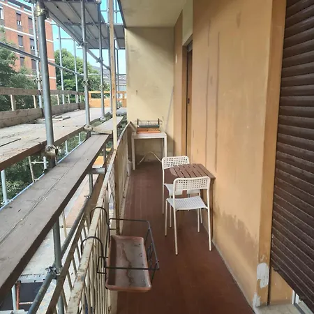 Bologna Vibes - 6 Rooms With Baths - Self Check In - 10 Guests Διαμέρισμα *