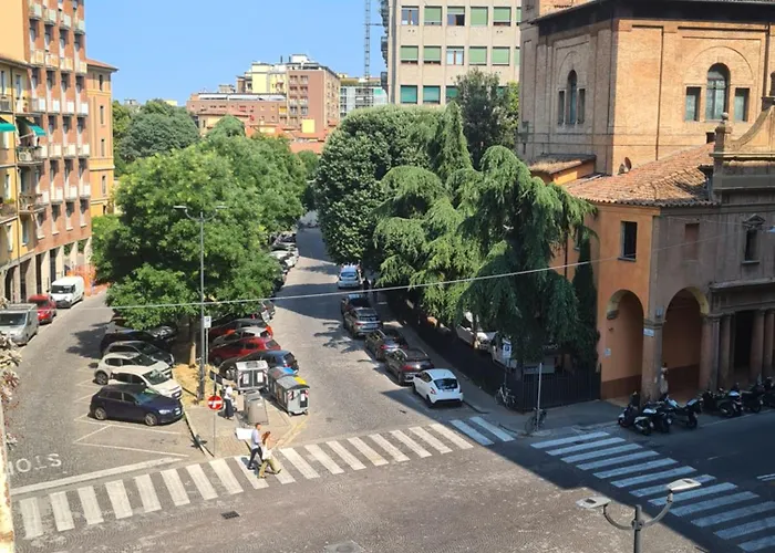 Διαμέρισμα Bologna Vibes - 6 Rooms 7 Baths - Self Check-In
