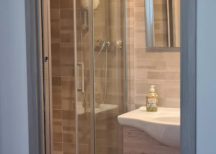 Vibes - 6 En-suite 아파트 *