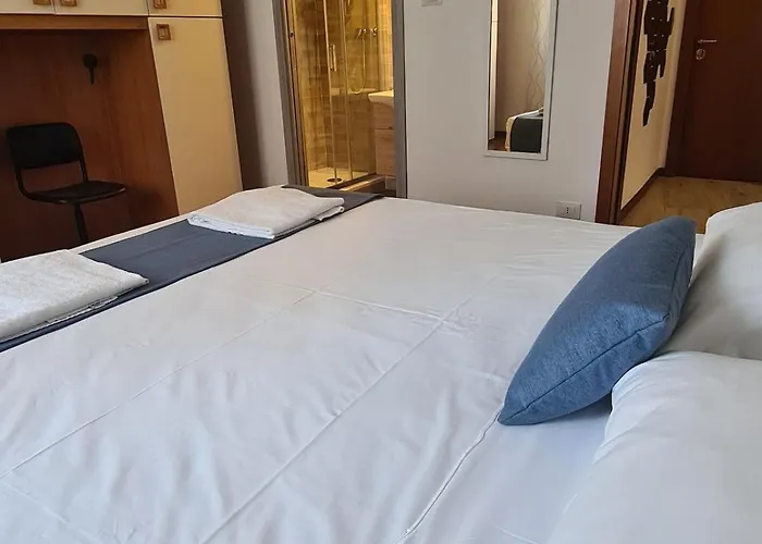 Vibes - 6 En-suite 아파트