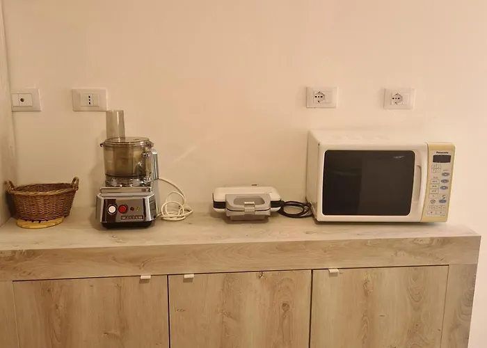 Διαμέρισμα Bologna Vibes - 6 Rooms 7 Baths - Self Check-In *