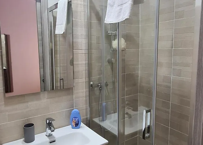 Vibes - 6 En-suite شقة *