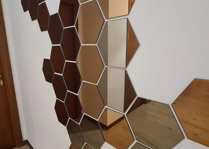 Vibes - 6 En-suite *