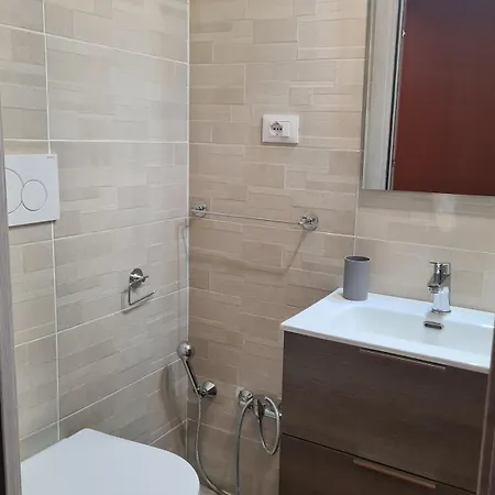 Vibes - 6 En-suite Апартаменты *